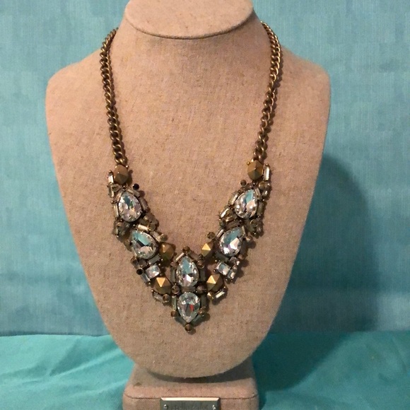stella and dot zora crystal necklace - Picture 3 of 5